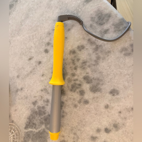 Drybar Wand - Picture 3 of 4